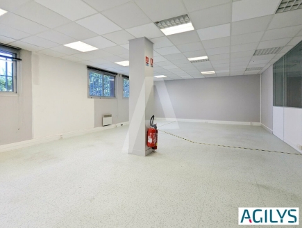 Activités / entrepôts à louer – VILLEBON-SUR-YVETTE (91140) – 1