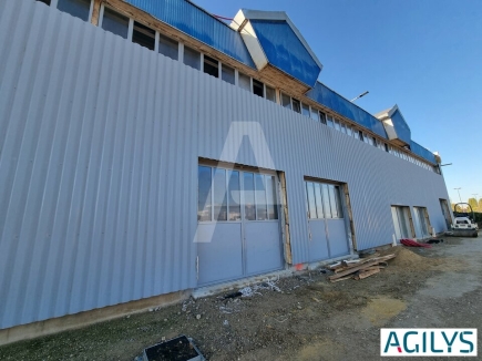 Activités / entrepôts à louer – MELUN (77000) – 2
