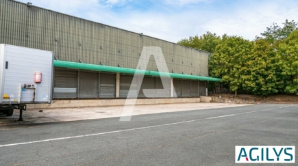 Activités / entrepôts à louer – COMBS-LA-VILLE (77380) – 3