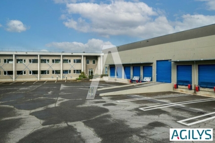 Activités / entrepôts à louer – SAINT-THIBAULT-DES-VIGNES (77400) – 2