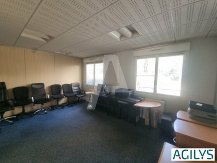 Bureaux à louer – MASSY (91300) – 2