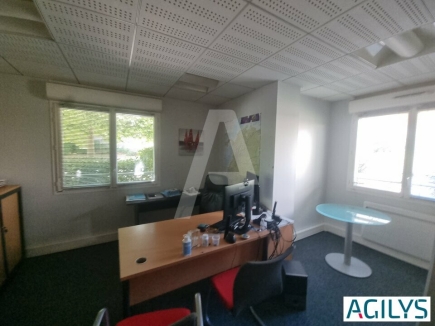 Bureaux à louer – MASSY (91300) – 3