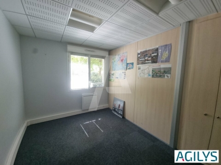 Bureaux à louer – MASSY (91300) – 1