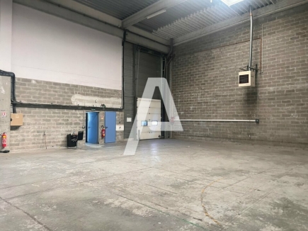Activités / entrepôts à louer – IVRY SUR SEINE (94200) – 5