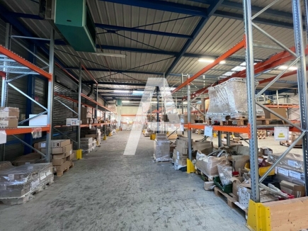 Activités / entrepôts à louer – IVRY SUR SEINE (94200) – 3