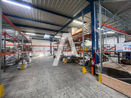 Activités / entrepôts à louer – IVRY SUR SEINE (94200) – 5