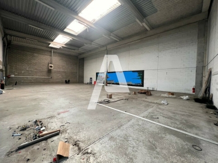 Activités / entrepôts à louer – IVRY SUR SEINE (94200) – 5