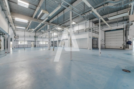 Activités / entrepôts à louer – IVRY SUR SEINE () – 5