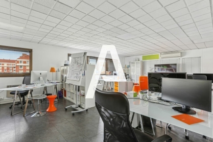 Bureaux à louer – IVRY SUR SEINE (94200) – 1