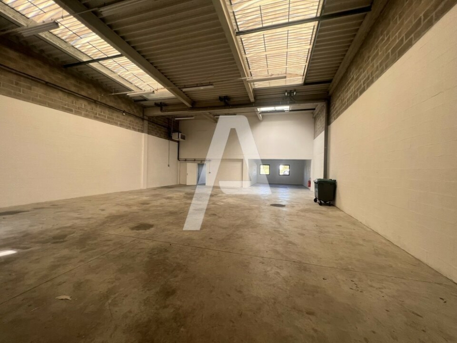 Bureaux à louer – MOISSY-CRAMAYEL (77550) – 1