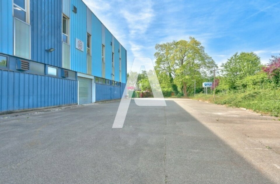 Activités / entrepôts à louer – CHILLY-MAZARIN (91380) – 1