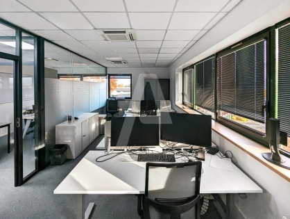 Bureaux à louer - VILLEBON SUR YVETTE – Photo 1
