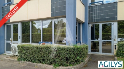 Activités / entrepôts à vendre - MASSY – Photo 1