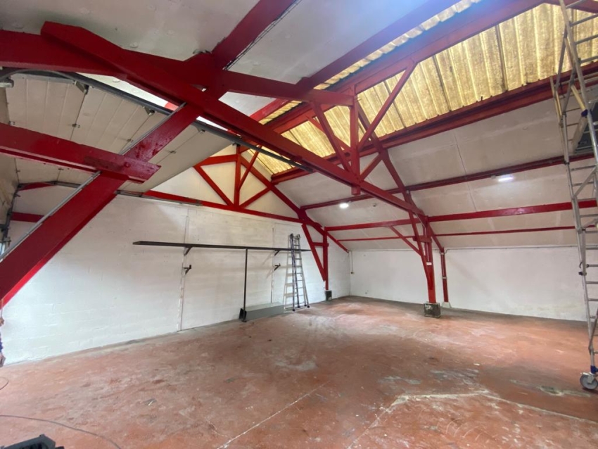 Transactions AGILYS : Vente de 518 m² à Lagny - Axe A4