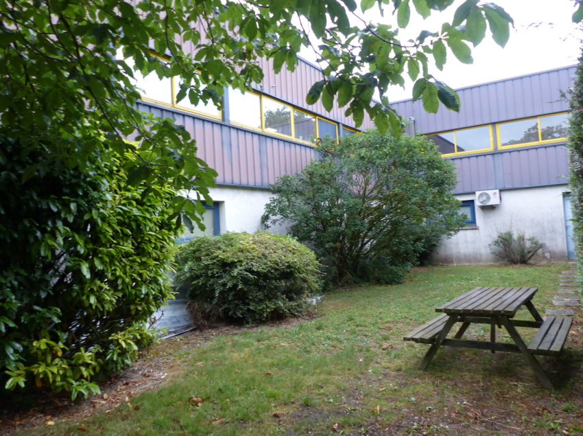 Transaction AGILYS : Vente de 980 m² de bureux & activités à Egly (91)