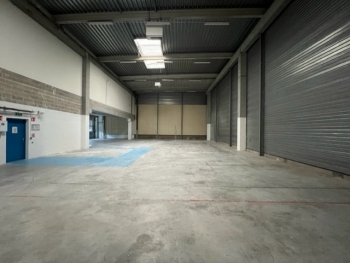 Photo – Location de 635m² d'entrepots et bureaux à la société EP FOOD à Ivry sur seine