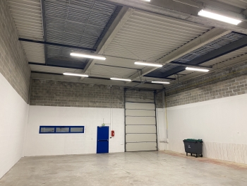 Photo – Transaction AGILYS :  Lieusaint (77) - Location de 356 m² de locaux mixtes à Carré Sénart
