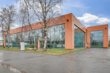 Photo – Massy-Atlantis (91) : Location de 6059 m² de logistique Urbaine