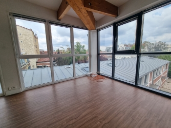 Photo – Au pied du Métro d'Ivry-sur-Seine (94) : Location de bureaux