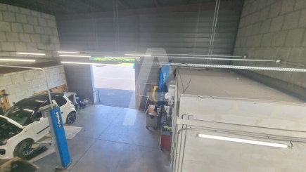Activités / entrepôts à louer – MASSY (91300) – 2