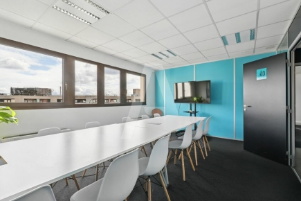 Bureaux à louer – IVRY SUR SEINE (94200) – 5