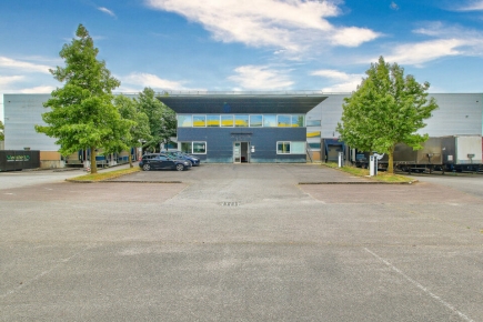 Activités / entrepôts à louer – SAINT MICHEL SUR ORGE (91240) – 1