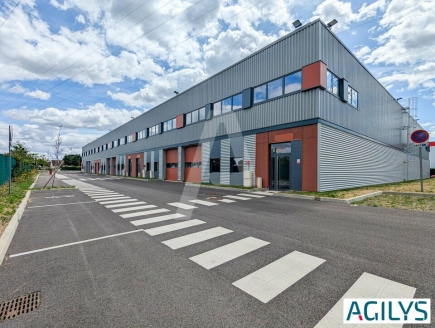 Activités / entrepôts à louer – CORBEIL ESSONNES (91100) – 1