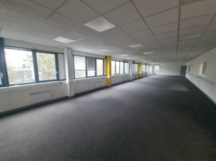 Activités / entrepôts à louer – FRESNES (94260) – 5