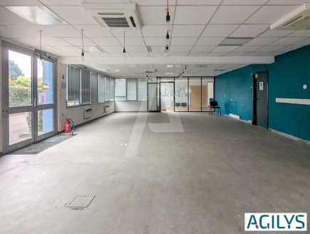 Bureaux à vendre – MASSY (91300) – 3
