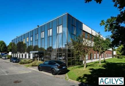 Activités / entrepôts à louer – VILLEBON SUR YVETTE (91140) – 2