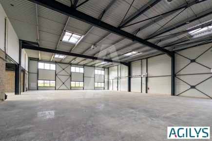 Activités / entrepôts à louer – VILLEBON SUR YVETTE (91140) – 3