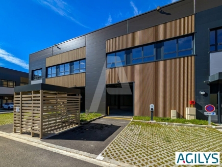 Activités / entrepôts à louer – TRAPPES (78190) – 2