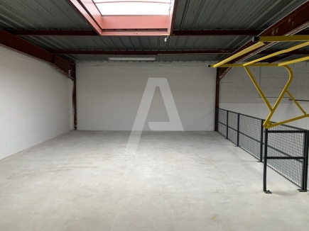 Activités / entrepôts à louer – SAINT SOUPPLETS (77165) – 1