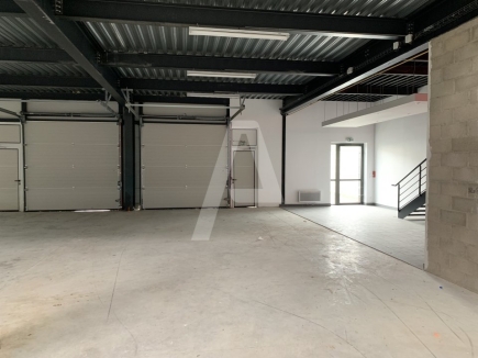 Activités / entrepôts à louer – BUSSY SAINT GEORGES (77600) – 3