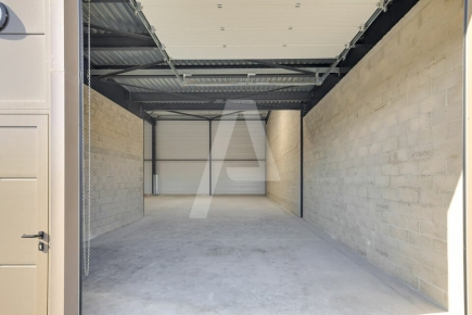 Activités / entrepôts à louer – BAILLY ROMAINVILLIERS (77700) – 5