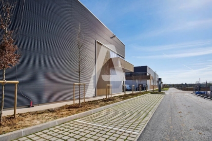Activités / entrepôts à louer – CHALIFERT (77144) – 3