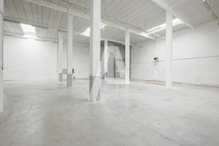 Activités / entrepôts à louer – EMERAINVILLE (77184) – 3