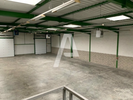 Activités / entrepôts à louer – SAINT-THIBAULT-DES-VIGNES (77400) – 1