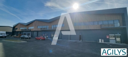 Activités / entrepôts à vendre – MOISSY CRAMAYEL (77550) – 2