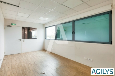 Activités / entrepôts à louer – VILLEPARISIS (77270) – 2