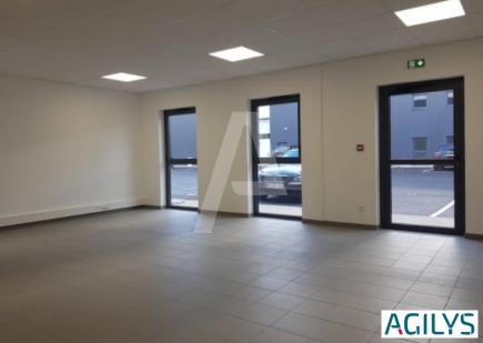 Activités / entrepôts à louer – CROISSY BEAUBOURG (77183) – 5