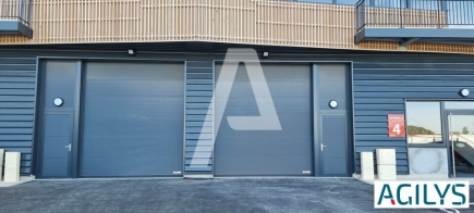 Activités / entrepôts à vendre – MOISSY CRAMAYEL (77550) – 2
