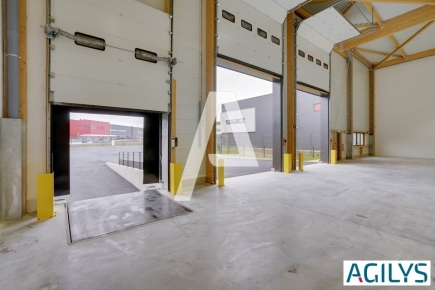 Activités / entrepôts à louer – BRIE COMTE ROBERT (77170) – 3