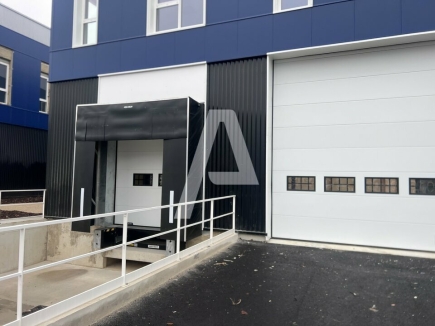 Activités / entrepôts à louer – MOISSY CRAMAYEL (77550) – 2