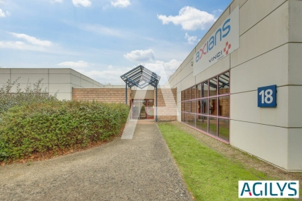 Activités / entrepôts à louer – SAINT-THIBAULT-DES-VIGNES (77400) – 3