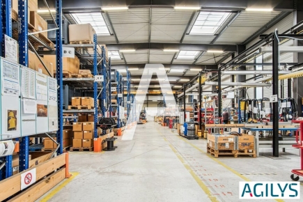 Activités / entrepôts à louer – BAILLY ROMAINVILLIERS (77700) – 2