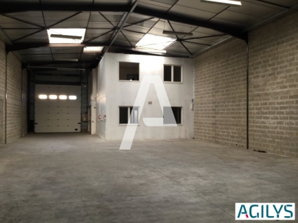 Activités / entrepôts à louer – PONTAULT COMBAULT (77340) – 1