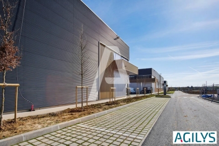 Activités / entrepôts à louer – CHALIFERT (77144) – 3