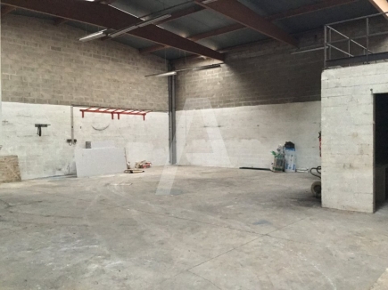 Activités / entrepôts à louer – EMERAINVILLE (77184) – 3