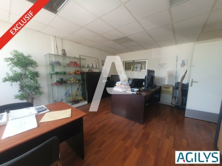 Activités / entrepôts à vendre – SAVIGNY-LE-TEMPLE (77176) – 3